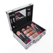 Miss Young makeup set in the aluminum case - GM14038-2